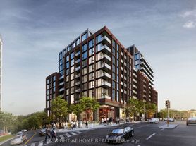 2450 Bloor St W