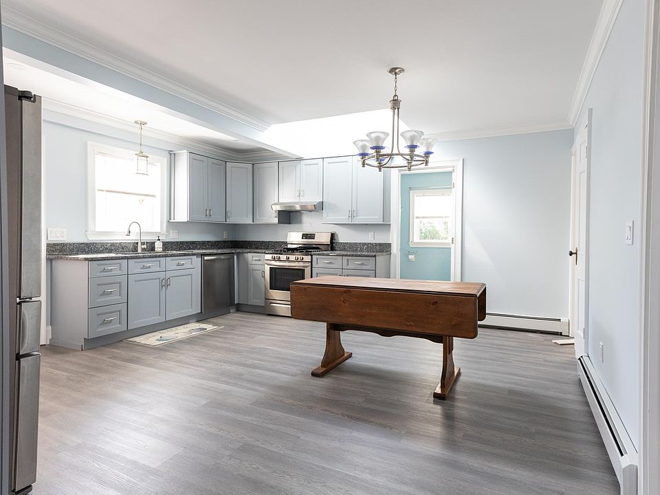 1st image of 185 Urban Ave N #1