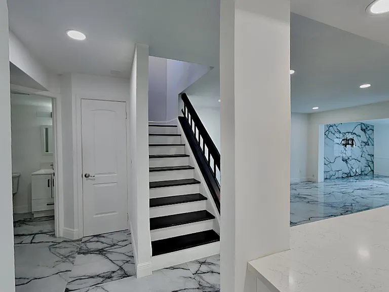 8212 Citrus Chase Dr — Photo 4