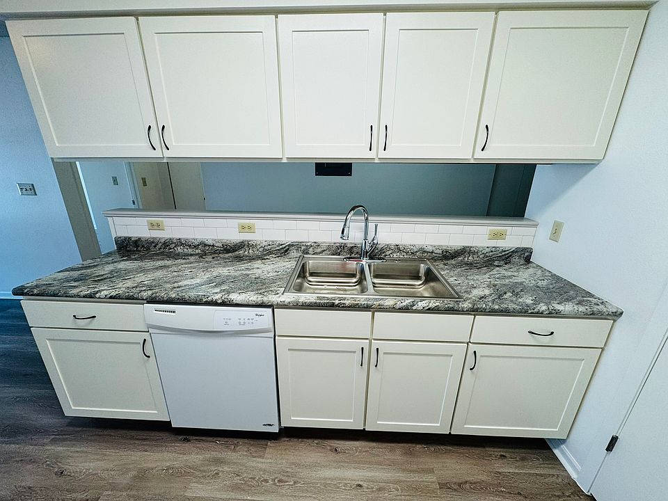 1st image of 125 E Zeller St APT 7