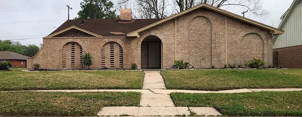 1st image of 5234 Trail Lake Dr