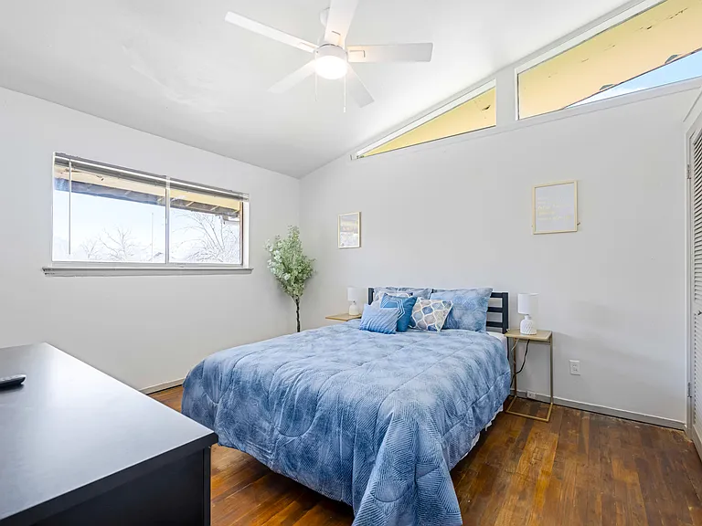 Gaston Uptown Apartments — Photo 10
