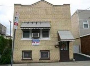 8 Wales Ave, Jersey City, NJ 07306