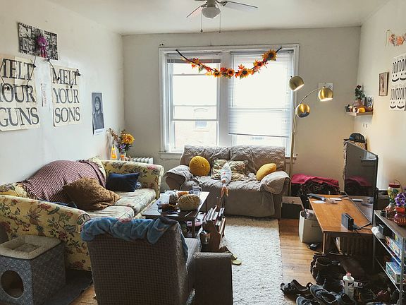 2nd image of 203 N Plum St APT 3