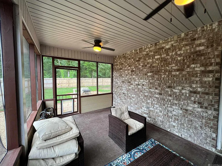 18945 Corlis Green Dr — Photo 23