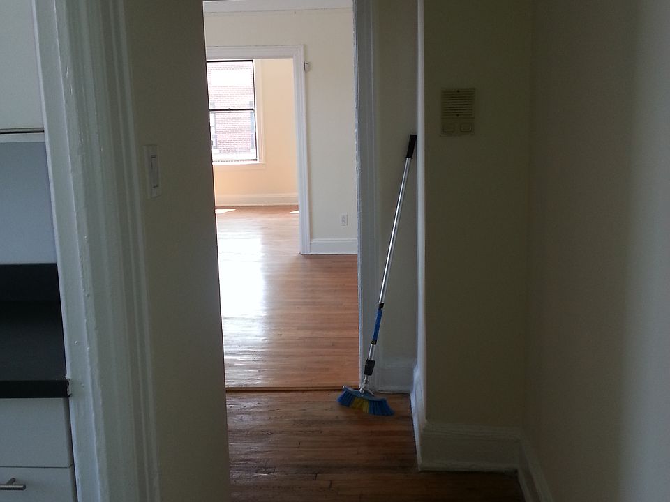 1st image of 4123 Gleane St APT 1D