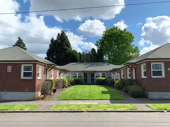 Alameda Court by Star Metro, 3108 NE Alberta St APT 8, Portland, OR 97211