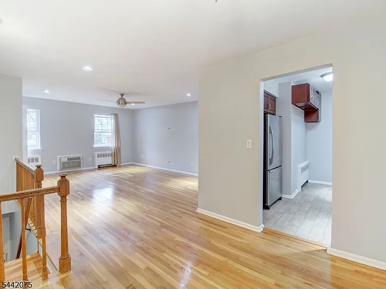 28 Wedgewood Dr #42 — Photo 4