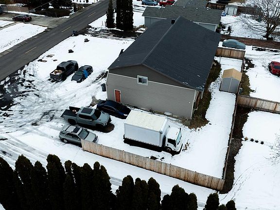 4th image of 1213 Canal Ave