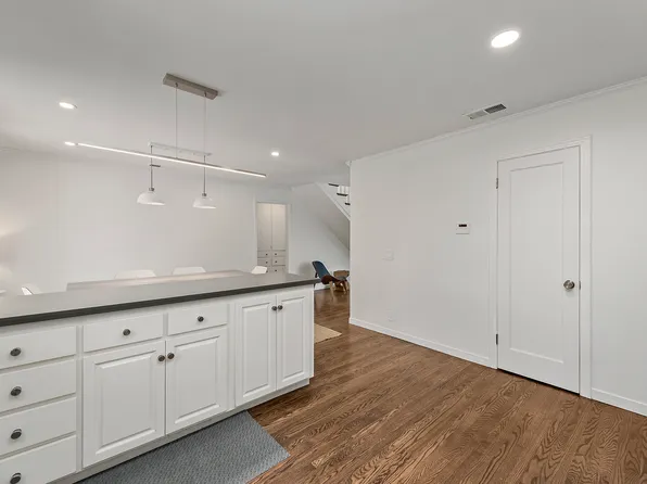 645 Woodland Ave, Menlo Park, CA 94025