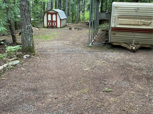 20 N Mt Rose Place, Hoodsport, WA 98548
