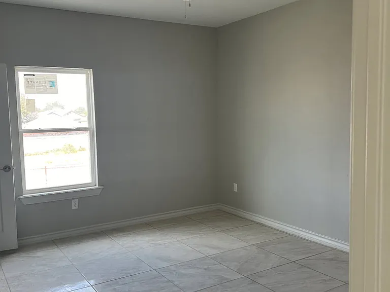 1201 Gage Ave #21 — Photo 3