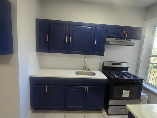 515 W 7th St #402A, Plainfield, NJ 07060
