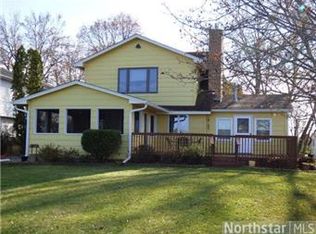 10332 S Shore Dr, Plymouth, MN 55441