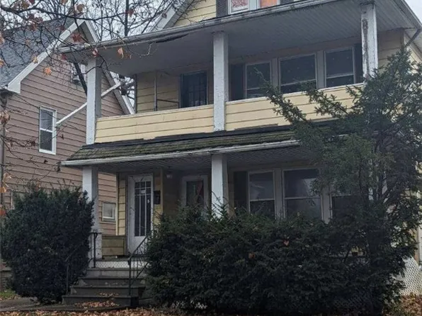 8710 Vineyard Ave, Cleveland, OH 44105