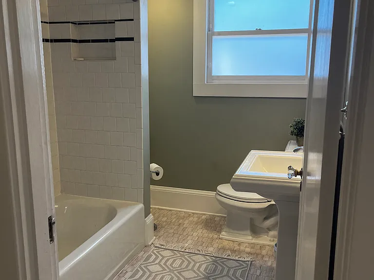 2525 NE Knott St — Photo 29