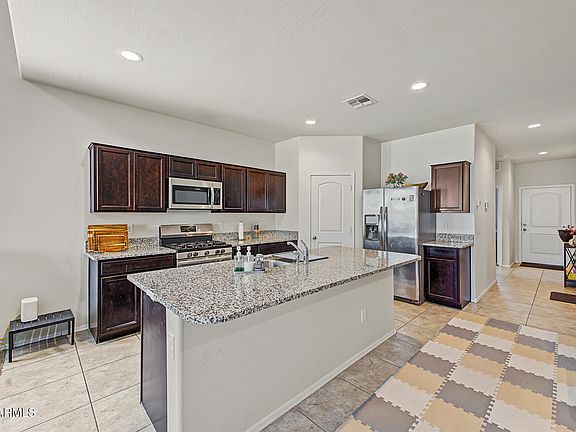 4th image of 30950 W WELDON Avenue