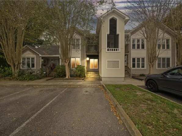 3814 Wyatt Dr #2, Portsmouth, VA 23703