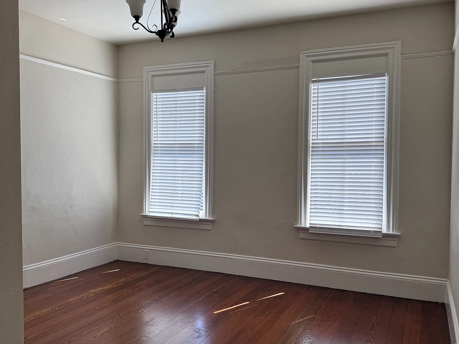 2 bed, 1200 sqft, $1,950 — Photo 4