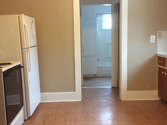 5th image of 327 N Hickory St #327