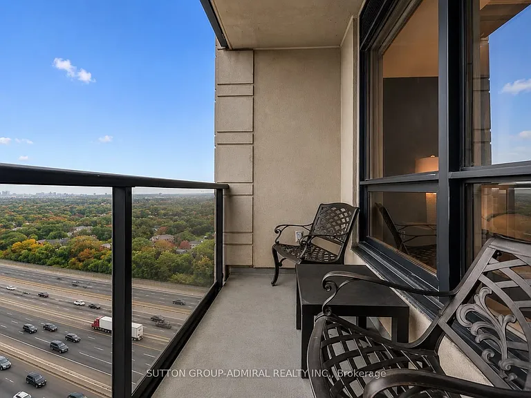 100 Harrison Garden Blvd #1521 — Photo 7