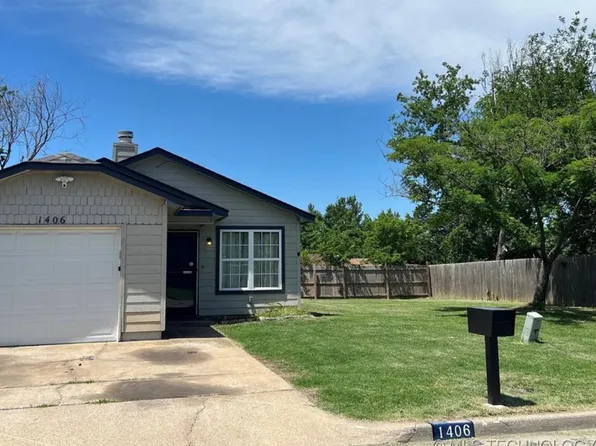 1406 S 108th East Pl, Tulsa, OK 74128