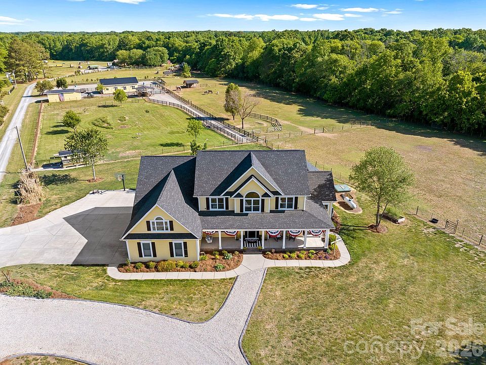 1st image of 417 Clontz Rd