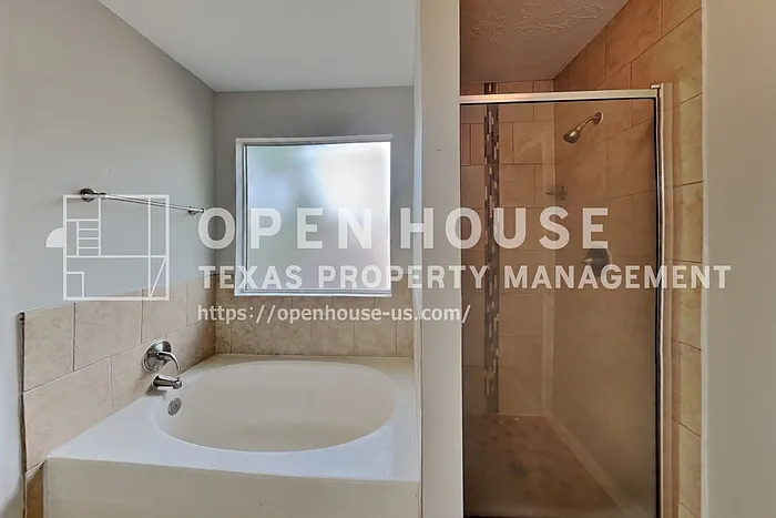 21504 Palace Pines Dr — Photo 11