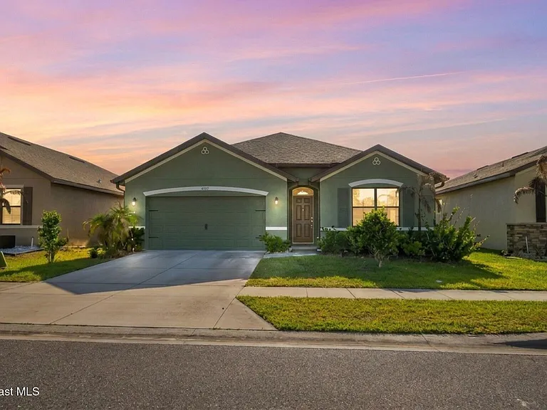 4687 Magenta Isles Dr — Photo 2