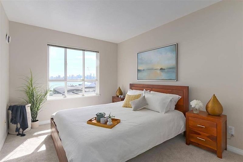North Vancouver Apartment for rent - 1 Bedroom — photo 12