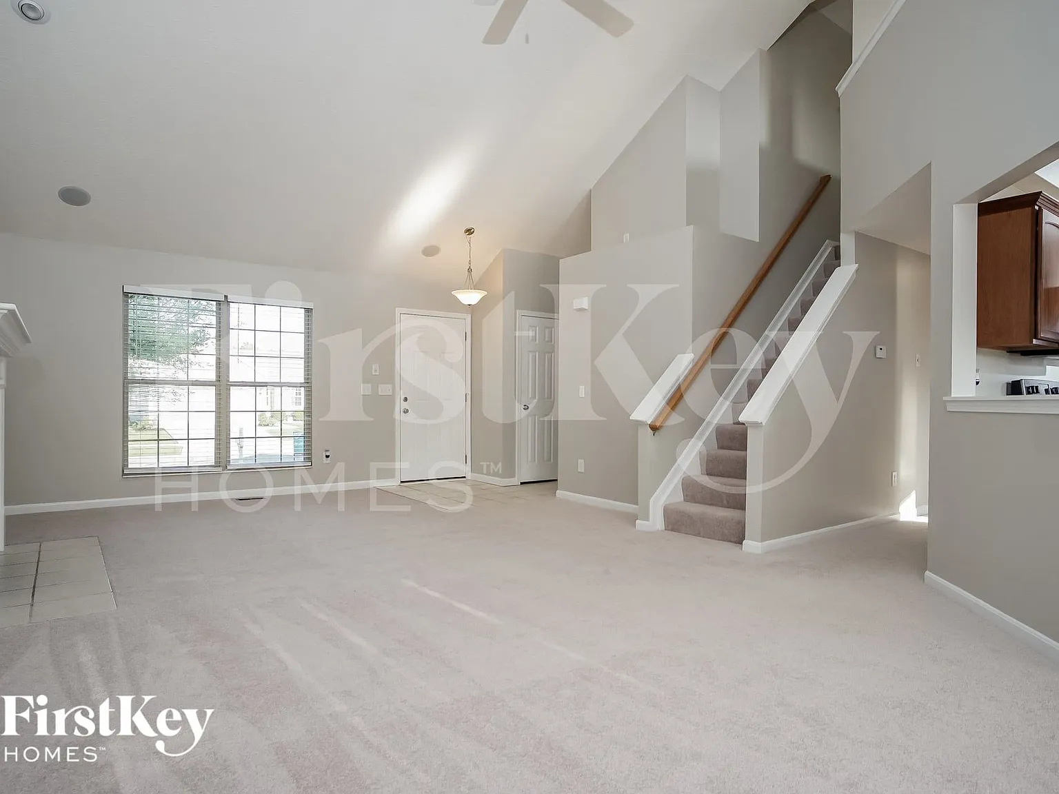 3 bed, 2.5 bath, 2156 sqft, $2,595 — Photo 3