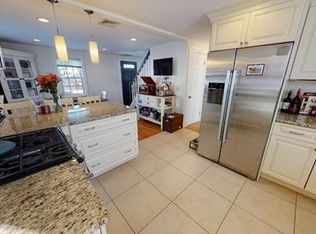 97 Dundee Rd, Quincy, MA 02171