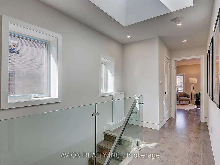 46 Braemar Ave — Photo 21