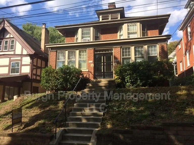 441 Locust St — Photo 1