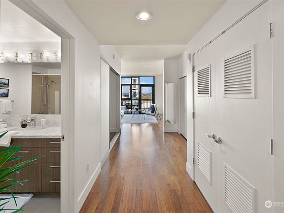 4th image of 2911 2nd Ave Unit 1118