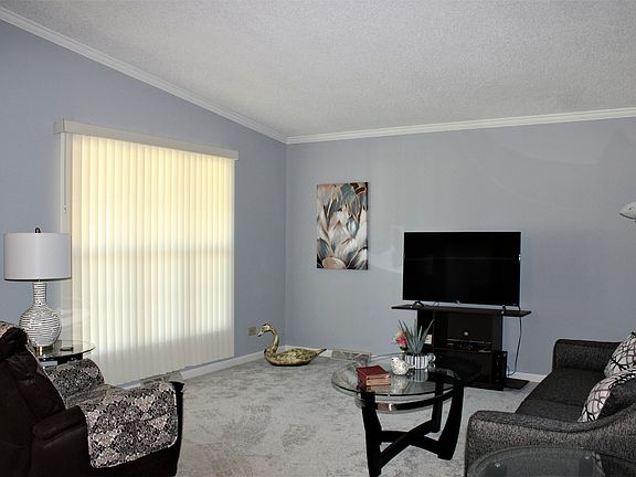 2nd image of 307 Belmont Dr