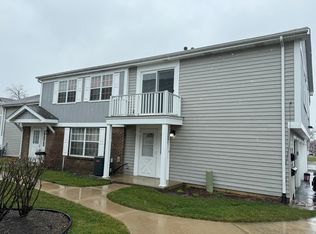 1492 Timber Trl #D, Wheaton, IL 60189