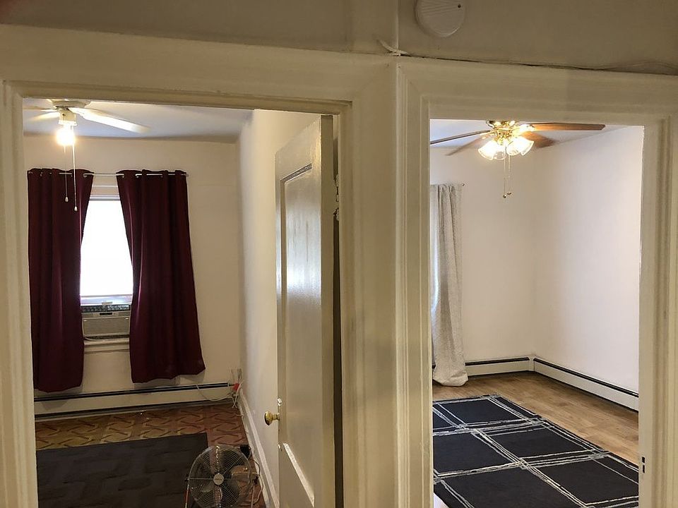 1st image of 2249 35th St