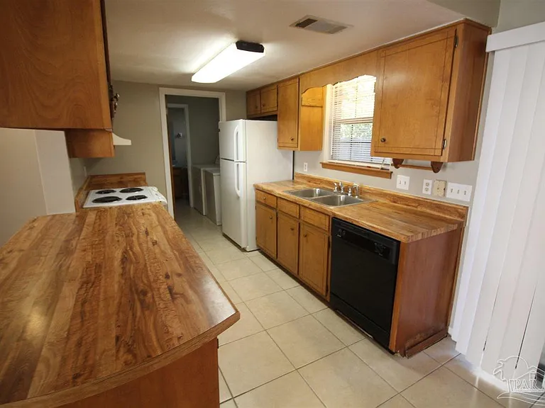 6930 Heather Oaks Dr — Photo 5