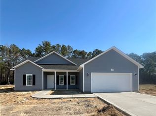 129 Alfalfa Dr, Parkton, NC 28371