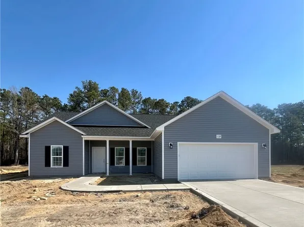 129 Alfalfa Dr, Parkton, NC 28371
