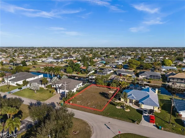 241 SW 40th St, Cape Coral, FL 33914