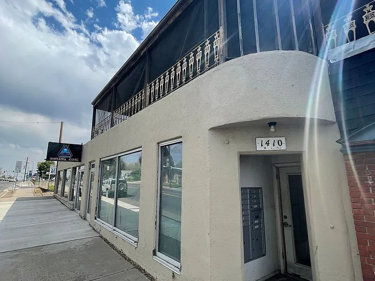 1410 Main St #H — Photo 2