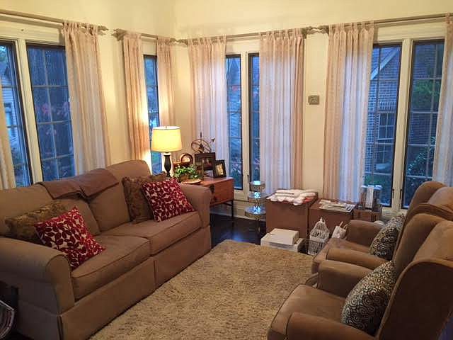 2nd image of 212 Deer Run Ln