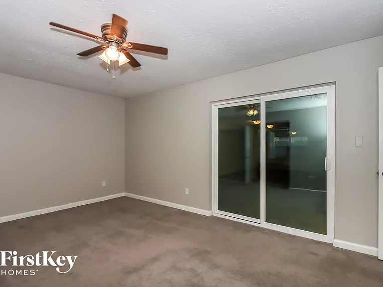 16310 Forest Bend Ave — Photo 12