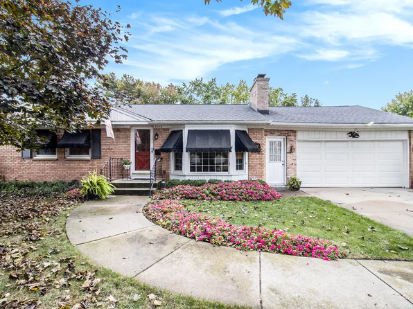 3045 Perry Ave SW, Wyoming, MI 49519