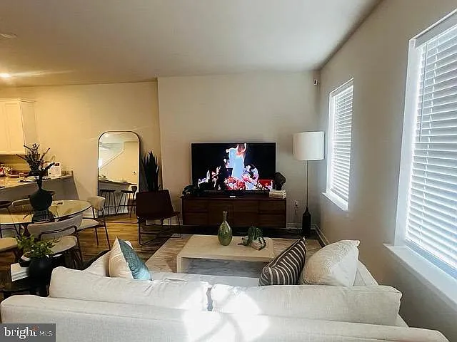 3 Ford St #B — Photo 6