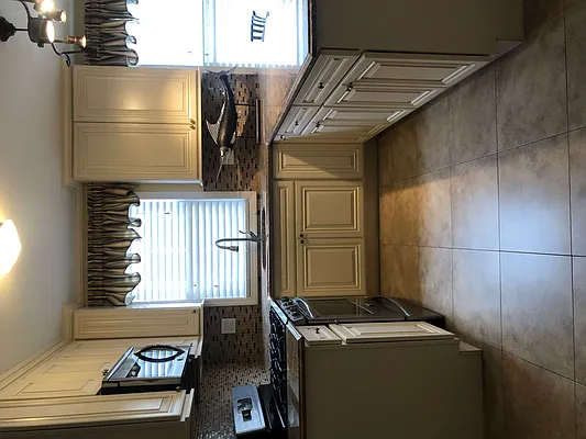 Rented by Four Seasons Realty Co. | media 14