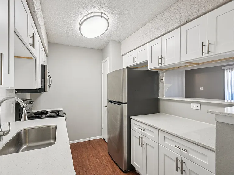 5644 Riverwalk Dr — Photo 67