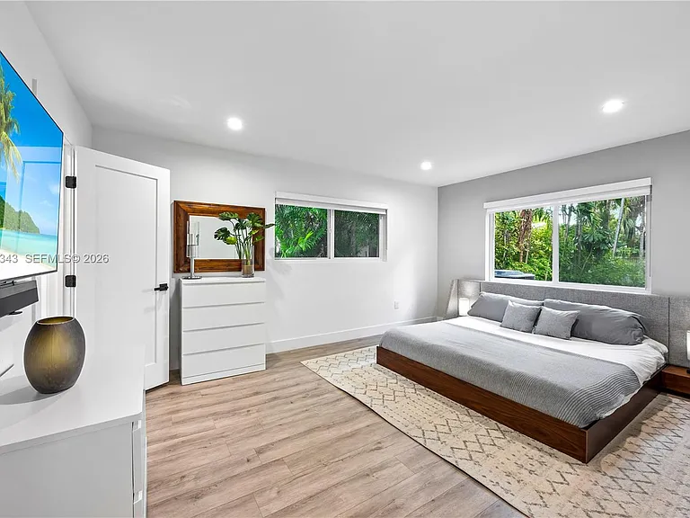 9008 Emerson Ave — Photo 17